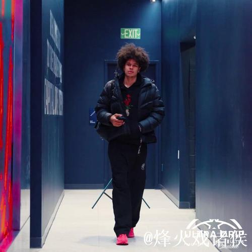 气质型男！奇才官媒晒众球员的入场穿搭视频：周五穿搭